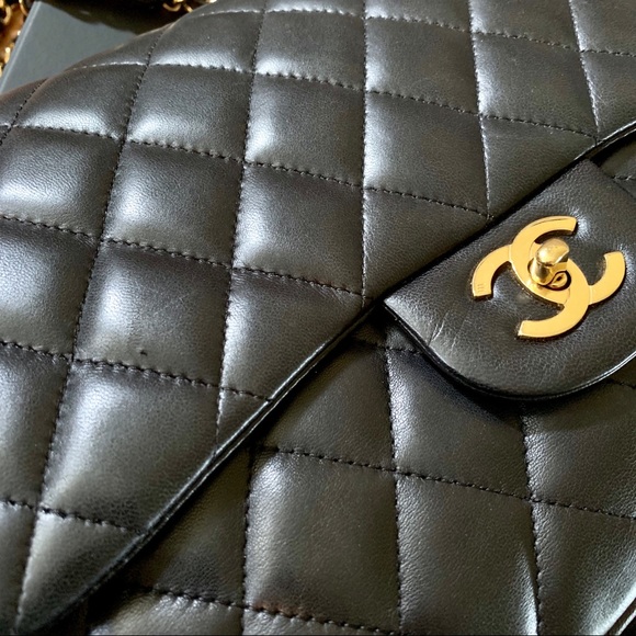 ๐คSOLD๐คChanel Jumbo Classic Flap Bag - Picture 3 of 8